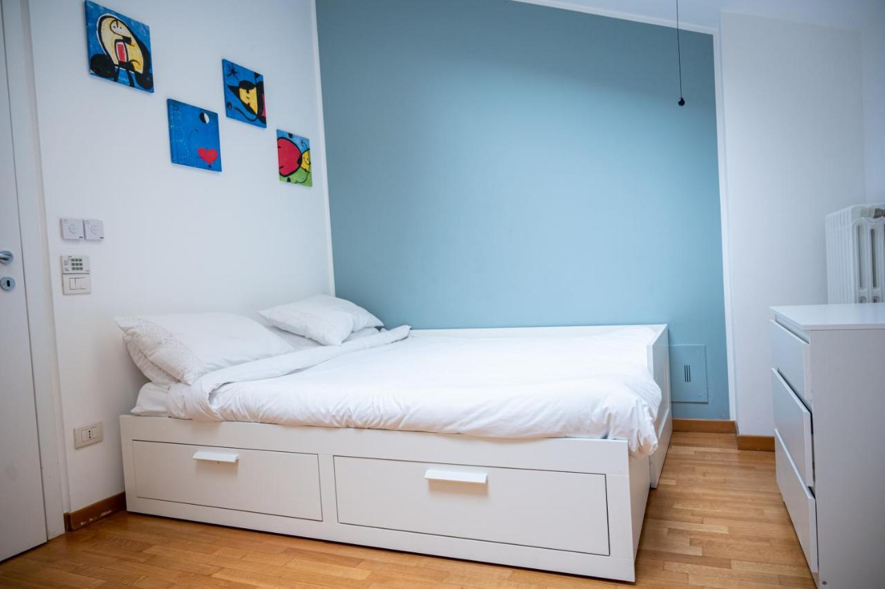 Trilocale Zona Farini/Isola Apartment Милано Екстериор снимка